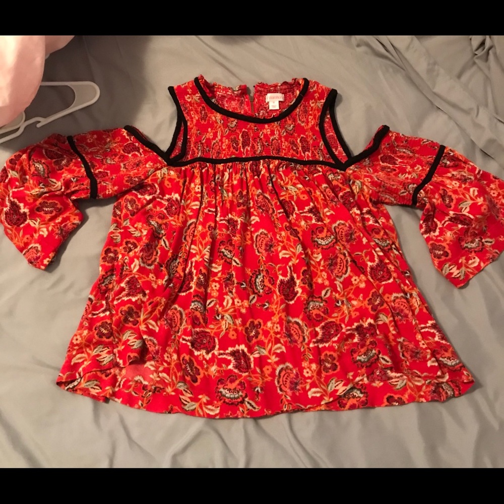 Red ruffle cold shoulder shirt